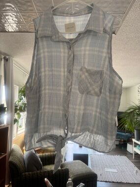 NWT Ultra Flirt Coastal Cowgirl Blue Plaid Tie Front Sleeveless Top 1X